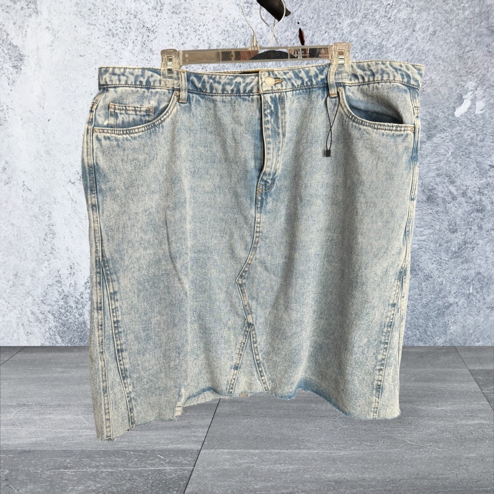 Vero Moda light blue denim knee-length casual skirt